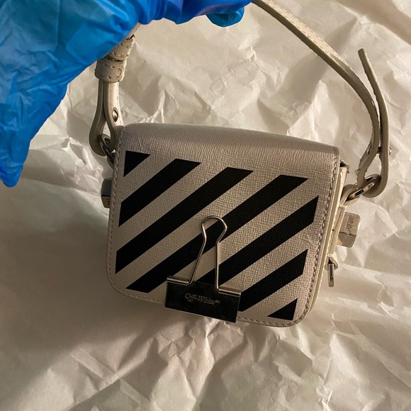 !!!SOLD!!!Off-White
Diag Binder Clip shoulder bag - Picture 4 of 8